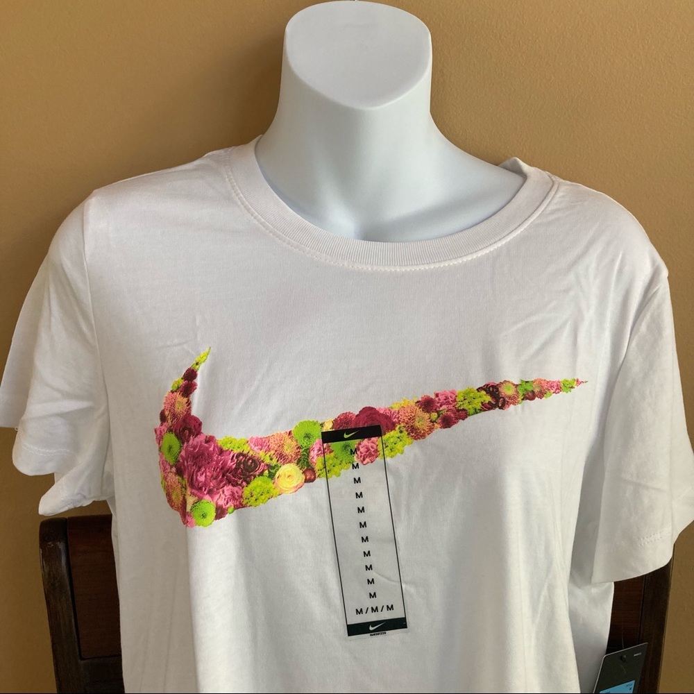 Nike shirt Size M - Picture 8 of 8